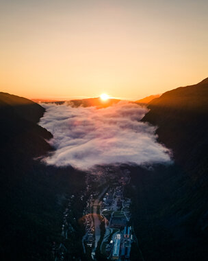 Rjukan i solnedgang