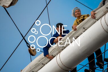 Medseilere på Statsraad Lehmkuhl setter seil, One Ocean Expedition