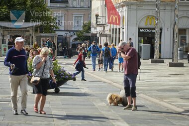 Mennesker i sentrum av Bergen