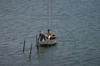 Lokale fiskere i båt