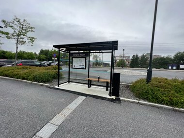 Bussholdeplass Langhus stasjon