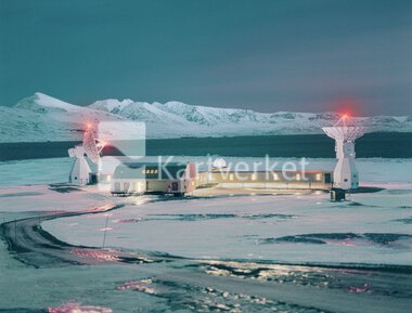  Kartverkets jordobservatorium i Brandlallagunen i Ny-Ålesund på Svalbard. 17. januar 2024