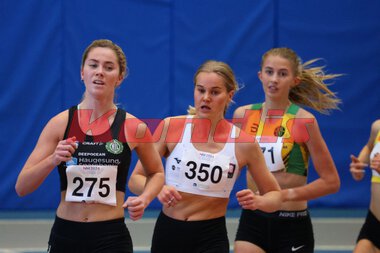 NM Friidrett Innendørs 2024 - 3000 meter kvinner - Kristine Lande Dommersnes - Malin Edland