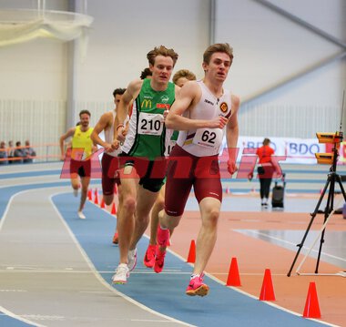 NM Friidrett Innendørs 2024 - 800 meter menn - A-heatet - Ole Jakob Høsteland Solbu - John Petter Stevik