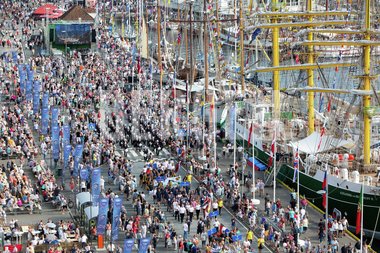 Parade under Tall Ships' Races