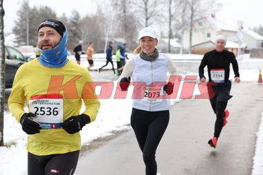 Ellef Prestsæter og Ingrid Eliassen Eriksen løp halvmaraton under Jessheim Vintermaraton 2023