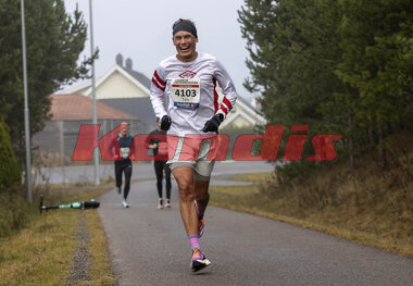 Tim Bennett i Jessheim Vintermaraton 2022