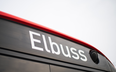 Elbuss - tekst på buss 2