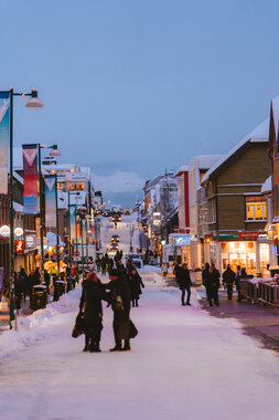 Vinter i Storgata i Tromsø sentrum